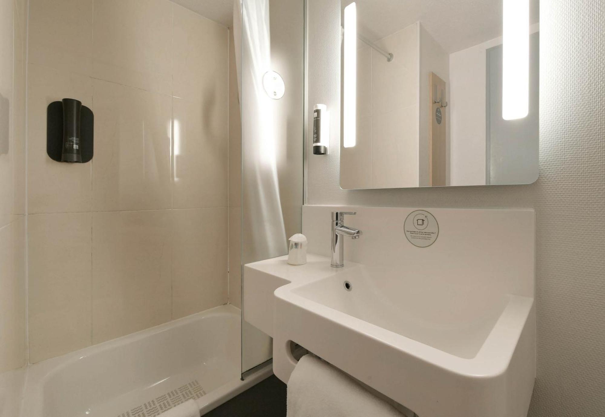 B&B Hotel Alencon Nord 외부 사진