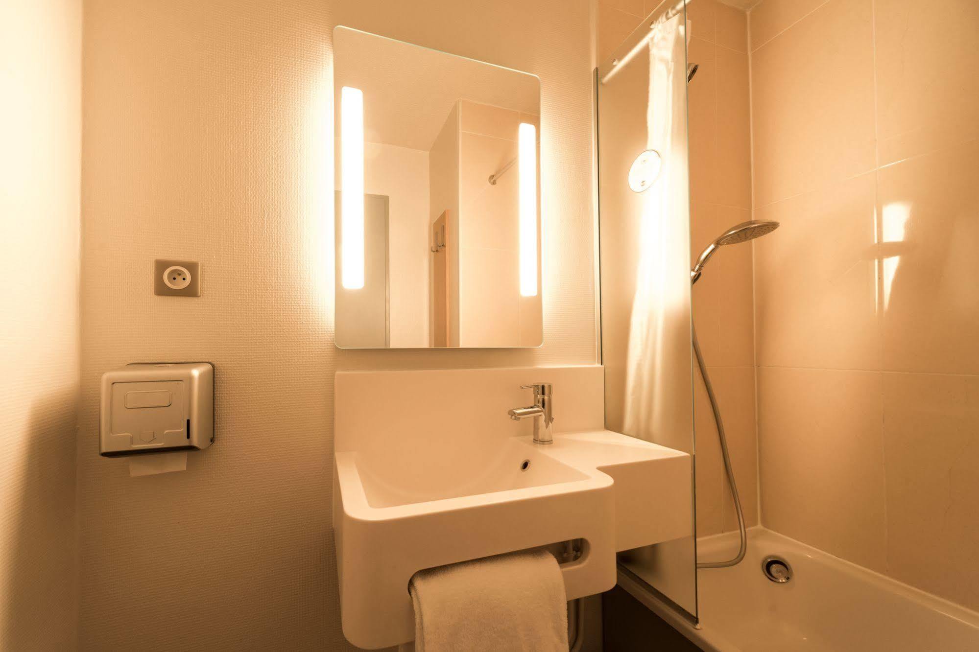 B&B Hotel Alencon Nord 외부 사진